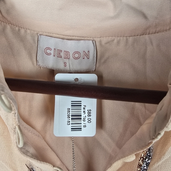 CIEBON Farah Top Button-up Slight Crop Peach Metallic All Over Print Women Sz S‎ - Picture 11 of 12
